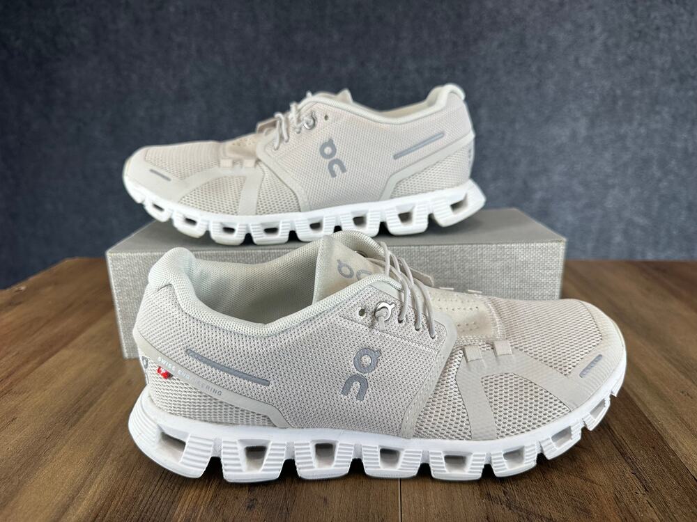 ON Cloudt 6 Sneakers Pearl/White Women's SZ 7.5 Athleisure Performance